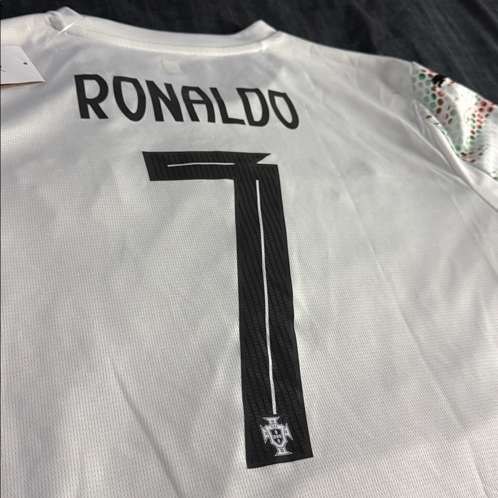 Portugal 🇵🇹 #7 Cristiano Ronaldo 2026 FIFA World Cup Away Puma Jersey - Picture 11 of 12